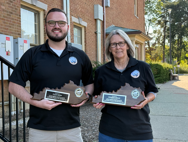 Two Louisville 911 heroes just got the recognition they deserve